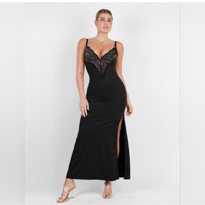 Elegant Black Lace-Trim Maxi Dress with Side Slit